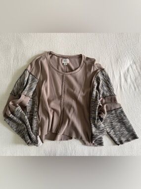BDG Taupe and Gray Mixed-Sleeve Women's Sweatshirt
